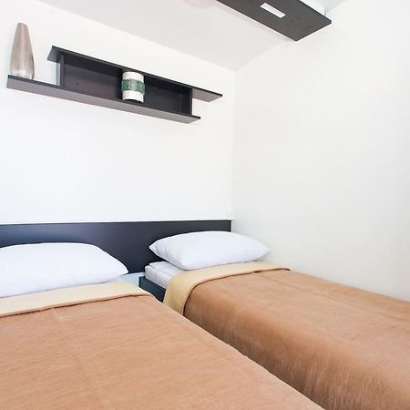 Kastanija Mobile Homes Novigrad Istria Εξωτερικό φωτογραφία